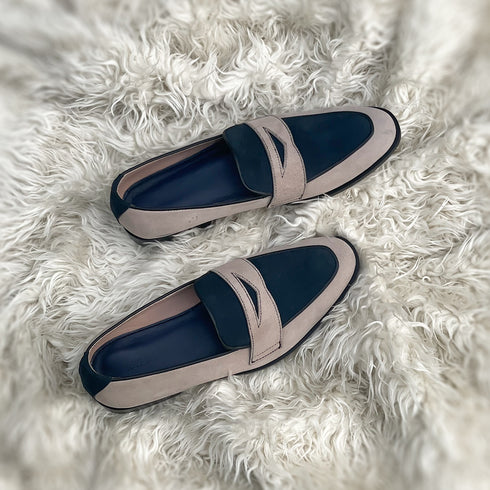 David - Bi-material penny loafer in the finest Suede leather.