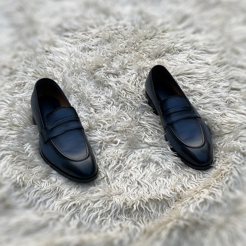 Jacob - A single component dress penny loafer made from the finest nappa leather. Finished in the very beautiful ocean mist blue patina