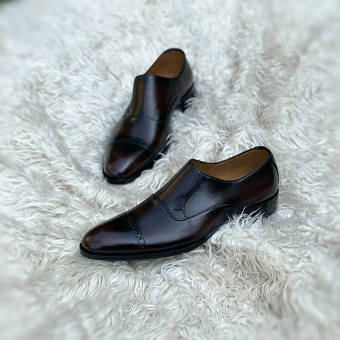 Kaiden A2 - A modern re-imagination of the Cap toe Lazy man with brogue detailing. Finished in the very beautiful Ox-blud patina