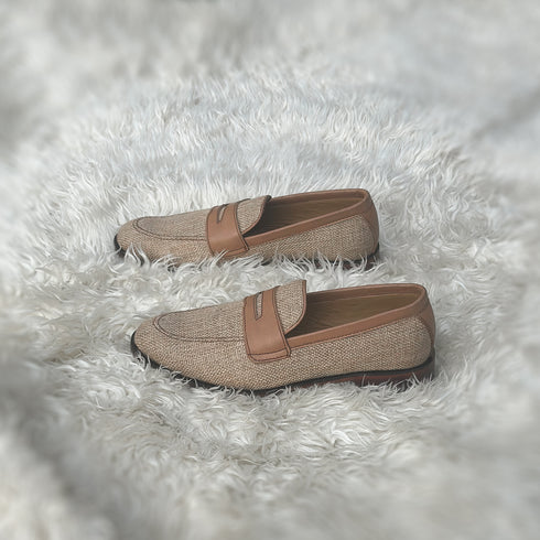 Suarez - Buttermilk: Penny loafer made from the finest breathable fabric Jute. Supplemented with calf leather detailing and a buttery soft inner cow leather lining.