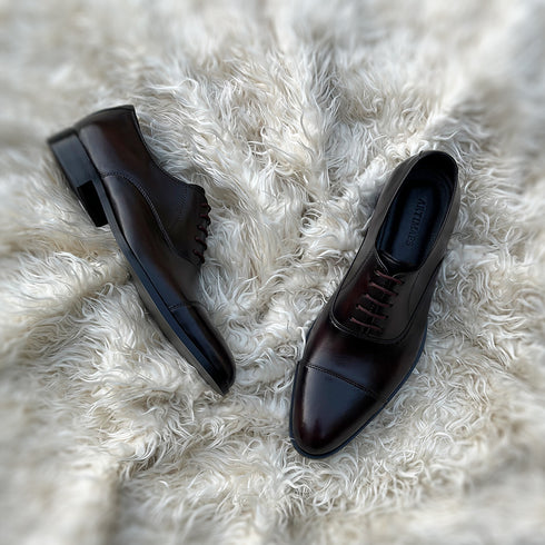 Tyler - Cap Toe Oxford, made from the finest, soft Crust Calf leather. Finished in the very beautiful Ebony patina.