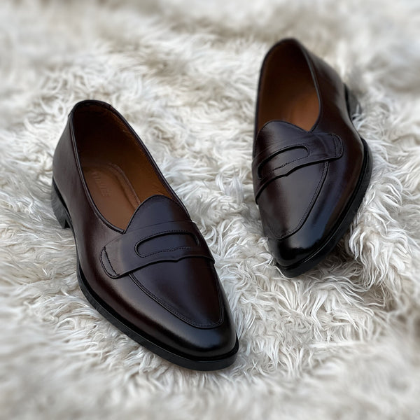 Dawson - Belgian Penny loafer in Hickory patina with toe burnished finish - Front view