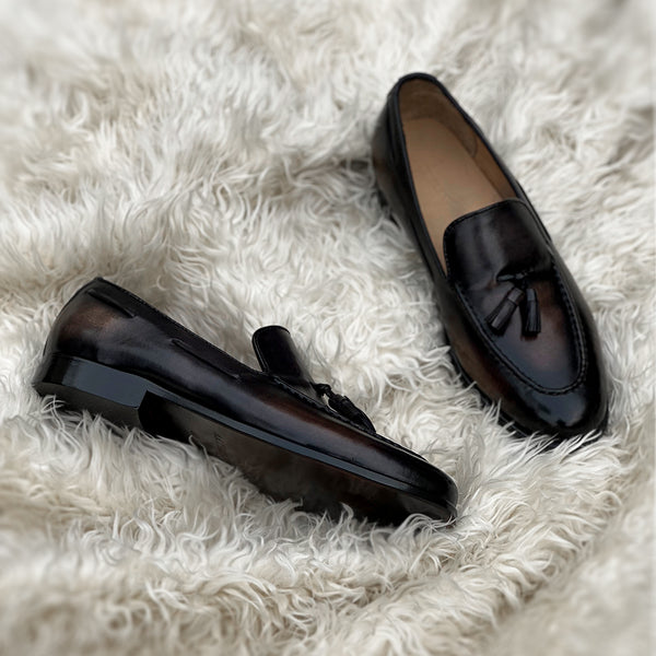 Duncan tassel loafer in Ashen gray patina. Made from the finest crust calf leather