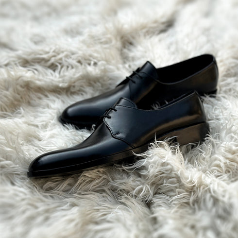Edward - 2 eyelet dress derby in Jet black finish. Made from the finest soft Calf leather, soft inner cow leather lining and full welted vegetable tanned leather sole