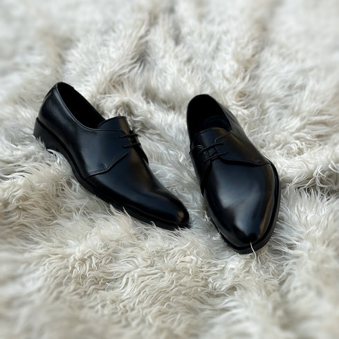 Edward - 2 eyelet dress derby in Jet black finish. Made from the finest soft Calf leather, soft inner cow leather lining and full welted vegetable tanned leather sole