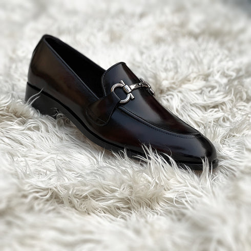 Fabio - Horse bit loafer made from Soft Calf leather with solid dye-casted accessory.
