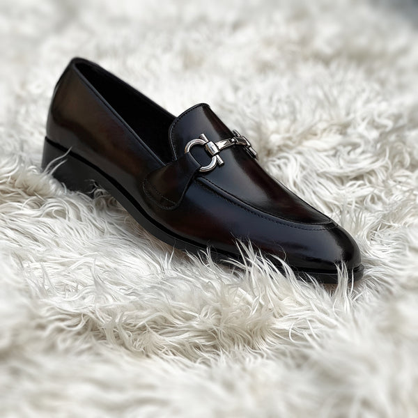 Fabio - Horse bit loafer made from Soft Calf leather with solid dye-casted accessory.