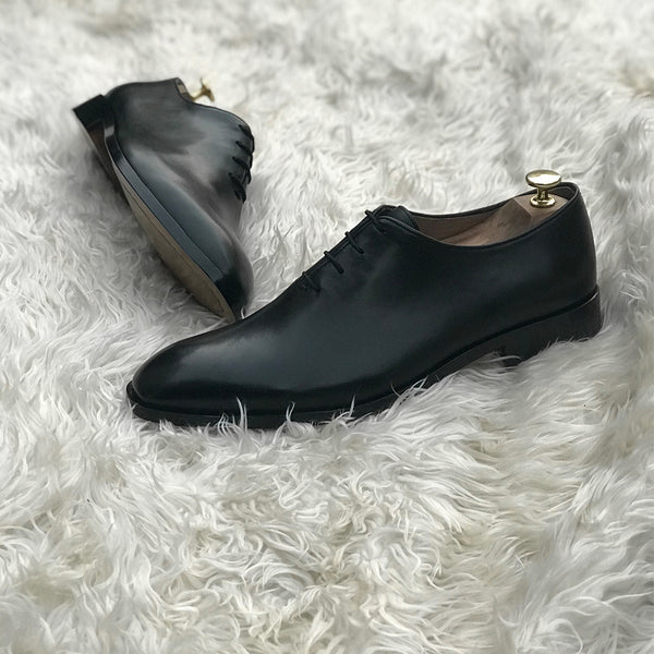 Turner - Whole-cut lace up made from the finest black Calf leather. Full welted vegetable tanned leather sole and stacked leather heel