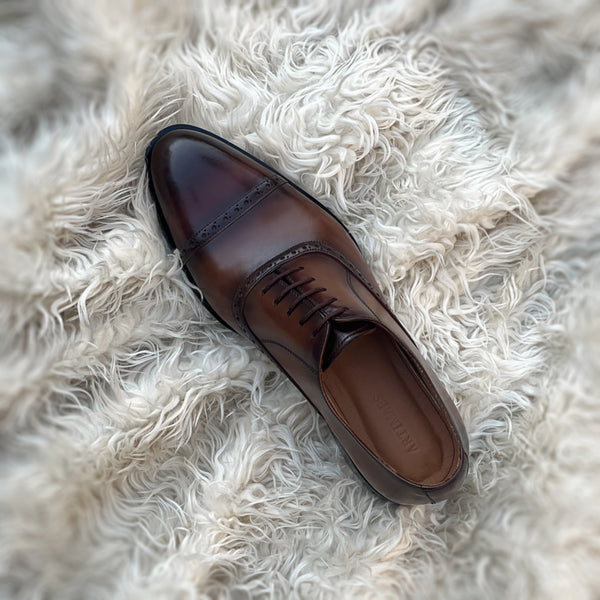 Terrance - Semi brogue cap toe Oxford, made from the finest soft Calf leather. Finished in the very beautiful Nutmeg patina