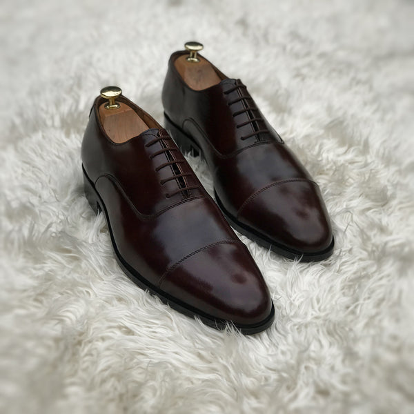 Article Tyler Brown - Cap Toe Oxford made the finest calf leather, soft inner lining and a vegetable tanned leather sole